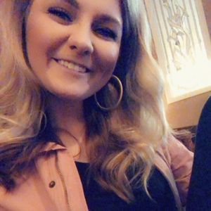 Meet your Posher, Candice